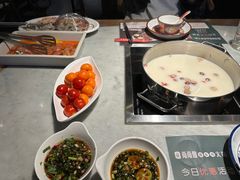 -尚尚仙·酸汤猪手·猪肚鸡火锅(华联万柳购物中心店)