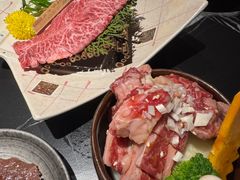 -山川小町·极番烧肉(新地假日广场店)