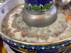 -毛辣果·贵州红酸汤牛肉火锅(西单店)