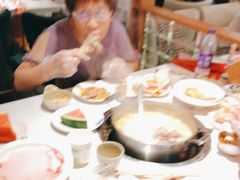 -三人行骨头王火锅(长寿店)