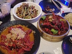 -红盔侠小龙虾(海宁银泰店)