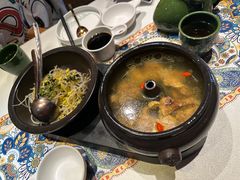 -云海肴·汽锅鸡·云南菜(天山百盛优客店)