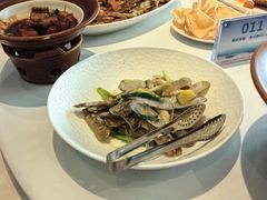-望海湾鱼头泡饼·天津菜(空港店)