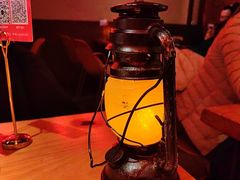 -何师烧烤·小龙虾·江湖川菜·精酿啤酒(中铁西城店)