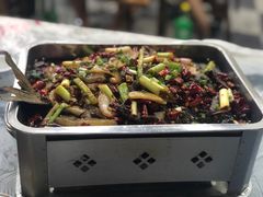 -金渝海鲜烧烤万州烤鱼店