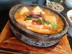 -云海肴·汽锅鸡·云南菜(天山百盛优客店)