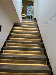 -吉艺心专业美发造型