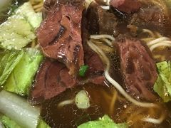 -六合夜市