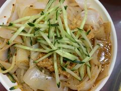 -壹阁胡羊焖饼(特色小吃街店)