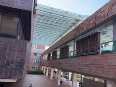 -香港大学