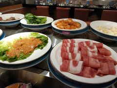 -钱小主·自助回旋烤肉火锅餐厅(东方新天地店)