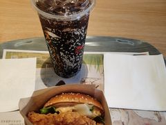咔滋脆鸡腿堡大可乐两件套餐-麦当劳(番禺易发商业街店)