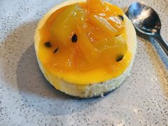 柠檬芝士蛋糕配芒果百香果酱-Wagas沃歌斯(北京君太百货店)