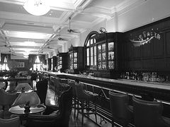 -LONG BAR 廊吧(外滩华尔道夫酒店)