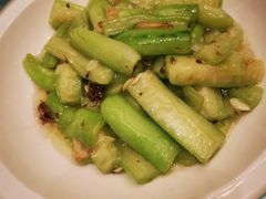 山葱花炒丝瓜-渝乡辣婆婆·川菜 水煮鱼(中山西路店)