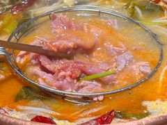 -洱火云南酸菜牛肉火锅(石景山当代商城店)