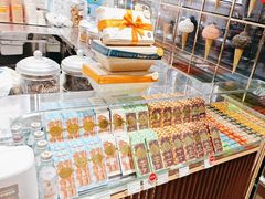 -VENCHI 闻绮(上海佛罗伦萨小镇店)
