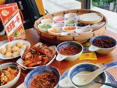 -包整·丝娃娃(一览甲秀楼风景店)