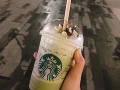 天真努力的苹果NFC果汁-星巴克臻选(湛江鼎盛广场店)