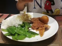 -上海西藏大厦万怡自助餐厅(徐汇店)