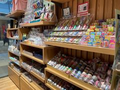 -百新书局(尚悦湾店)