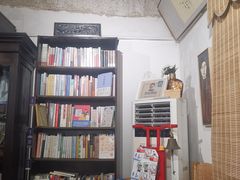 -荒岛书店(黄县路店)