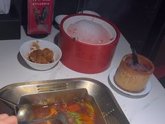 -九鼎轩脆毛肚火锅(南京东路店)