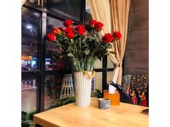 -愉肴麻辣香锅(中山路店)