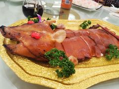 烤乳猪件-黄埔华苑酒家(黄埔店)