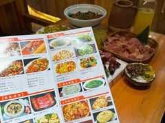 -老滇山寨•云南特色菜•地方菜•民族风情歌舞表演(金碧店)