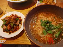 酱烧牛蛙面-哇蛙牛功夫面渝都料理(龙阳广场店)