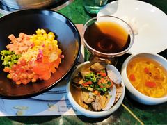 冬阴功彩虹饭-集渔·泰式海鲜火锅(彭州店)