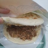 我们点了一份套餐，里面的酸梅汤是真的太好喝了