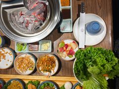 -明洞阿姨·韩式酱蟹烤肉·创意料理(三元桥店)