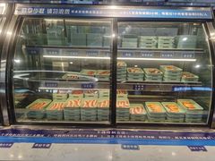 面包甜点陈列柜-蚝英雄鲜蚝自助专门店(长楹天街直营店)