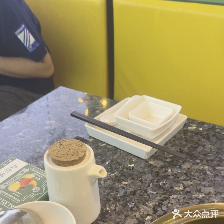 室内吃饭好去处