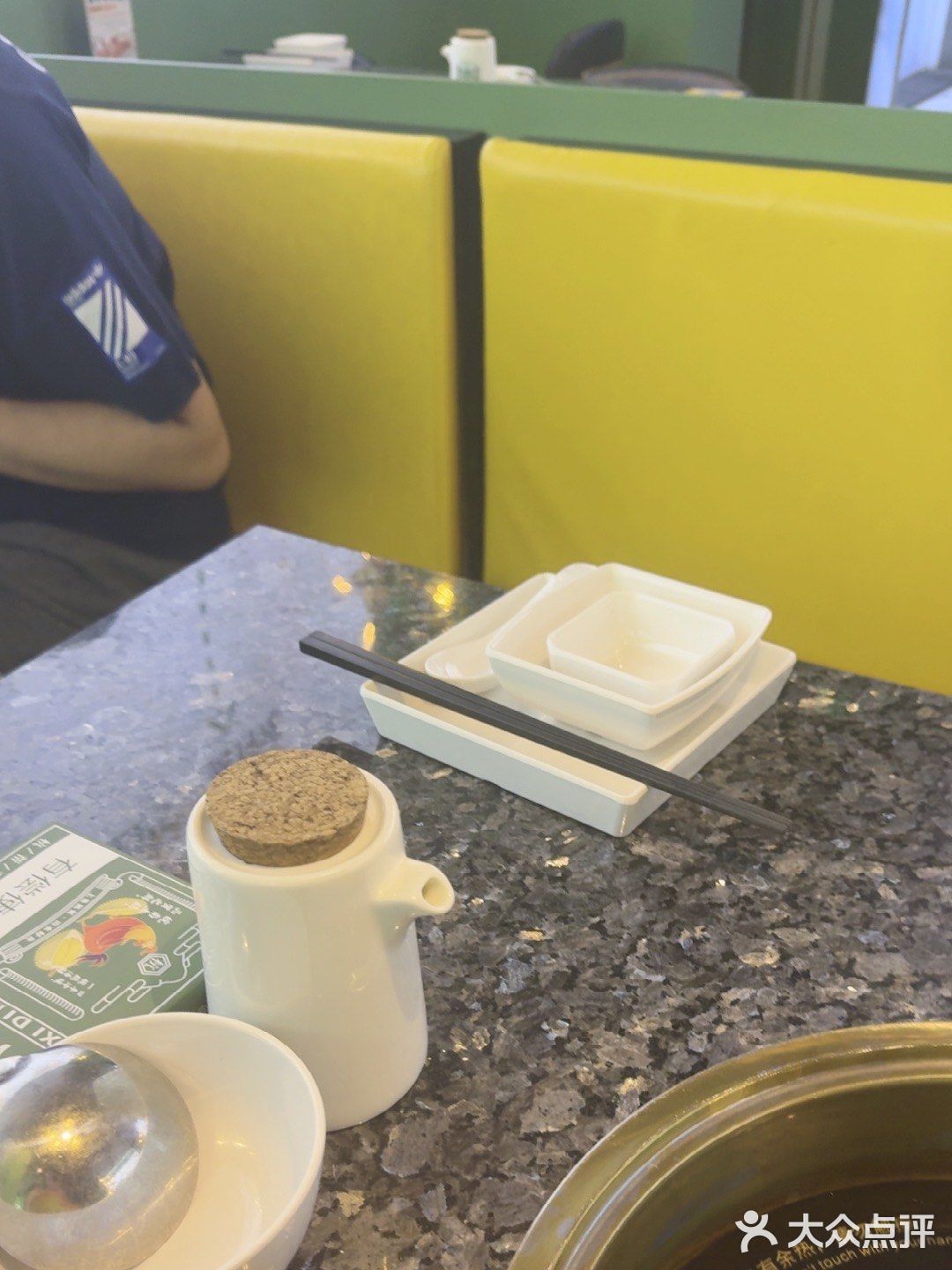 室内吃饭好去处