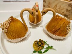 天鹅榴莲酥-粤来记·啫啫煲·点心(日月光店)