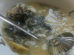 -严记小天府酸菜鱼(西四路店)