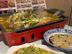 -兴蓉合川湘私房菜巫山烤鱼(人大店)