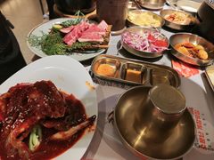 -草家酱蟹炭火烤肉店(珲春南路一店)