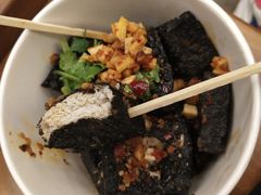 -黑色经典臭豆腐·湖南特产(太平街口店)