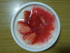 草莓双皮奶-满记甜品(日月光二店)