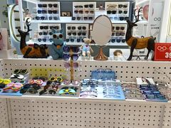 -沫芮眼镜·蔡司·依视路·尼康明月(环创店)