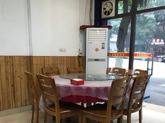 -洪霞餐馆