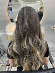 -Tloml salon