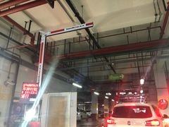 入口-嘉亭荟城市生活广场-停车场