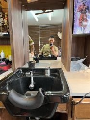 -Libertines barbershop 浪子理发店