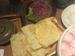 -老牌坊云南鱼豆花火锅(嵩山店)
