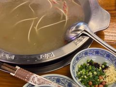 -老重庆老邓土灶鱼火锅(五一中路店)